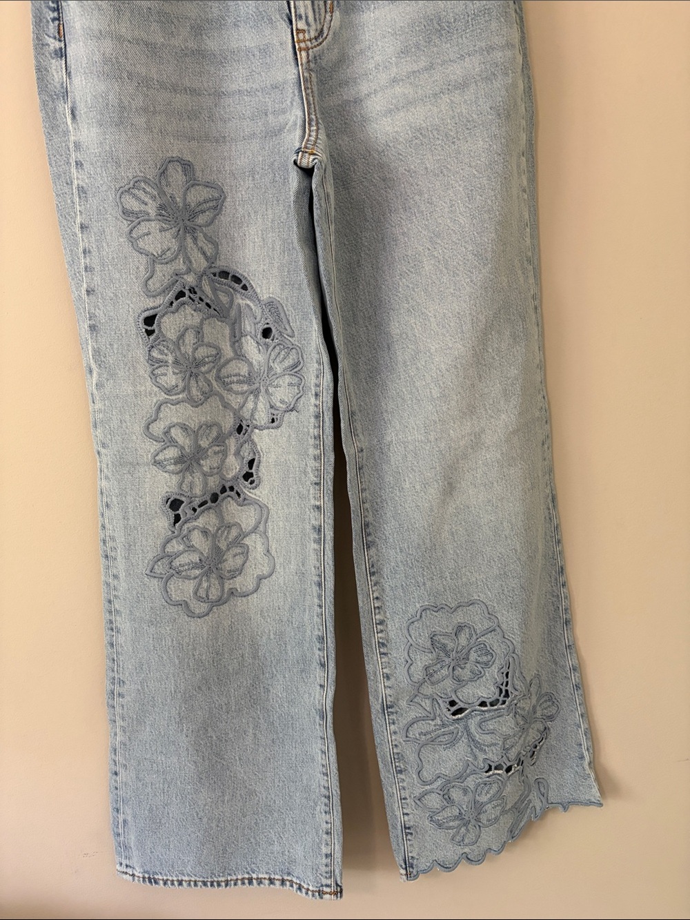 Anthropologie Pilcro Austyn High Rise Wide Leg Embroidered Jeans Sz 28 NEW - Picture 8 of 15